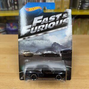 Hot Wheels Fast & Furious ‘08 Dodge Challenger SRT8 6/8
